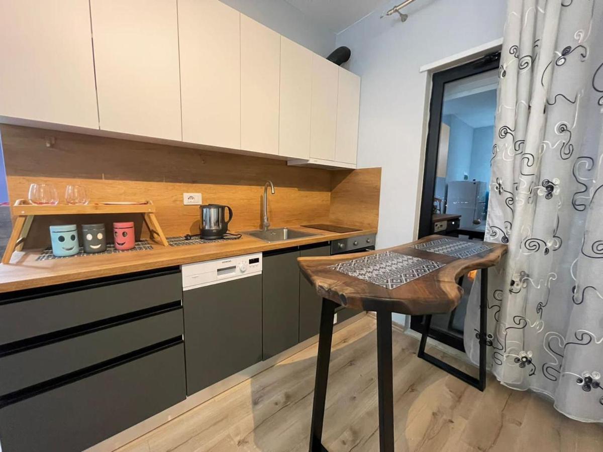 Center Tirana Goldi Apartment Kültér fotó